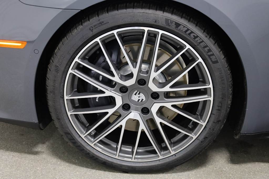 Thumbnail: 2026 Porsche Panamera - 43