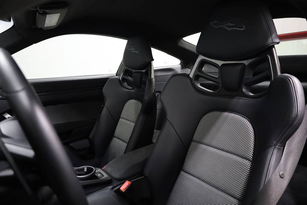 Thumbnail: 2024 Porsche 911 - 10