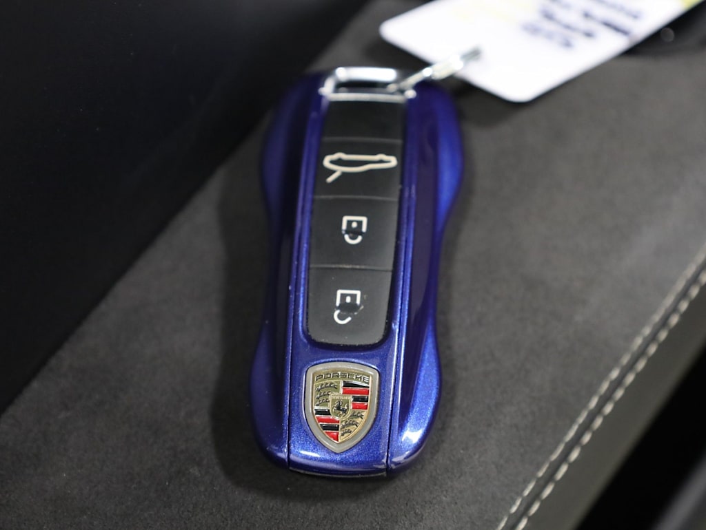 Thumbnail: 2020 Porsche Panamera - 44