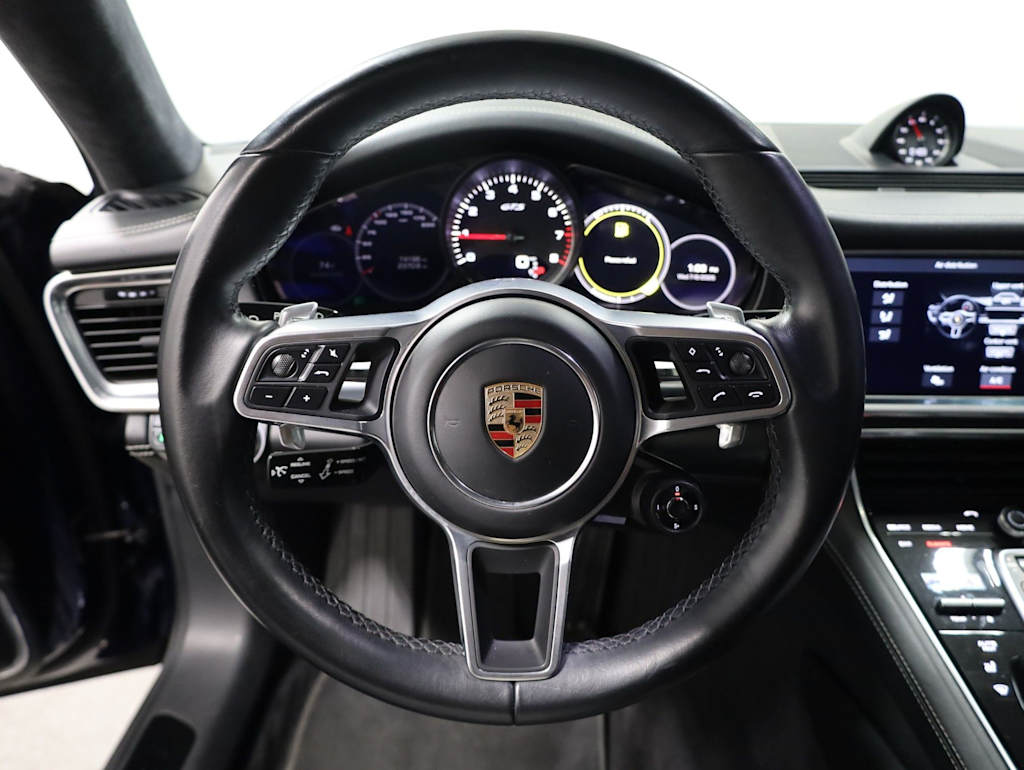 Thumbnail: 2020 Porsche Panamera - 14