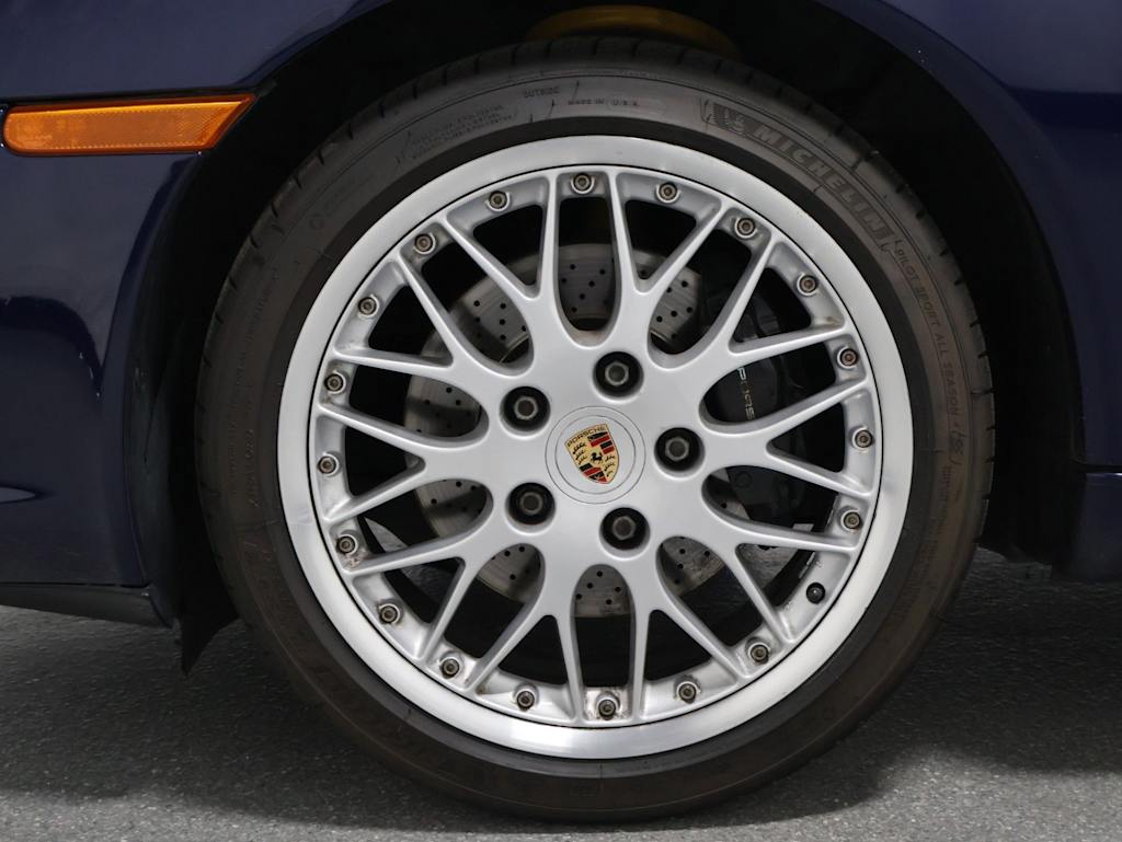 Thumbnail: 2002 Porsche 911 - 34