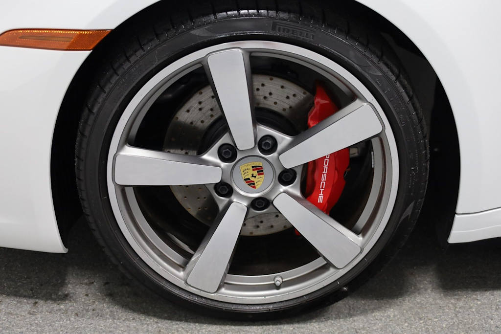 Thumbnail: 2024 Porsche 911 - 36