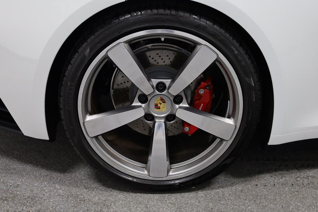 Thumbnail: 2024 Porsche 911 - 34