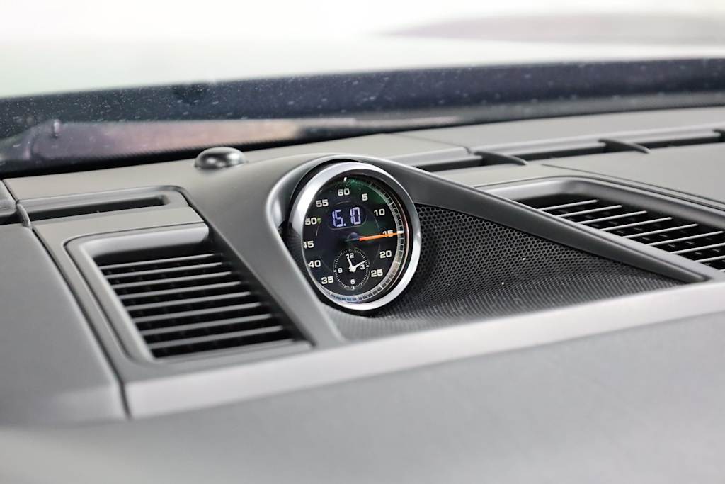 Thumbnail: 2015 Porsche Panamera - 27