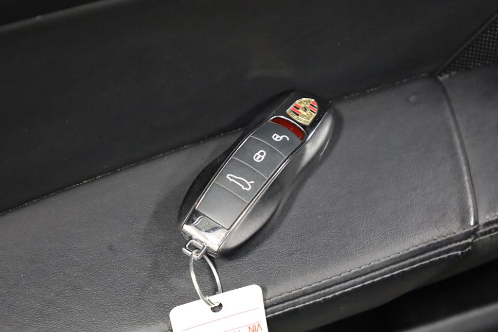 Thumbnail: 2015 Porsche Panamera - 40