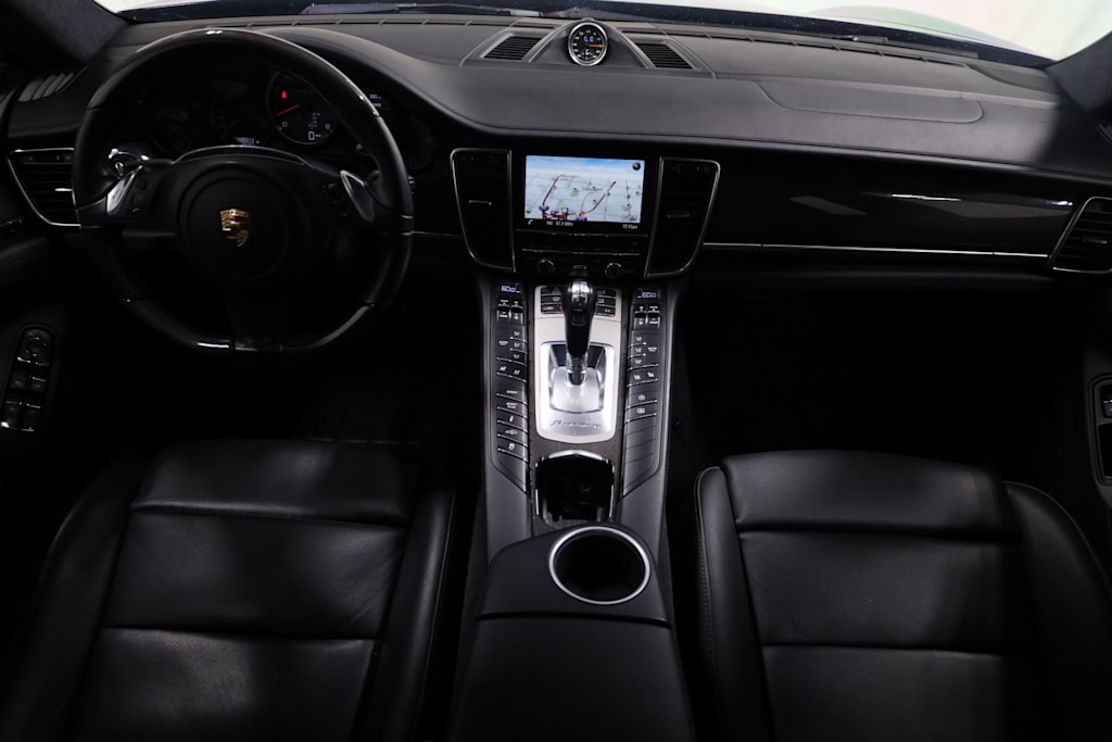 Thumbnail: 2015 Porsche Panamera - 14