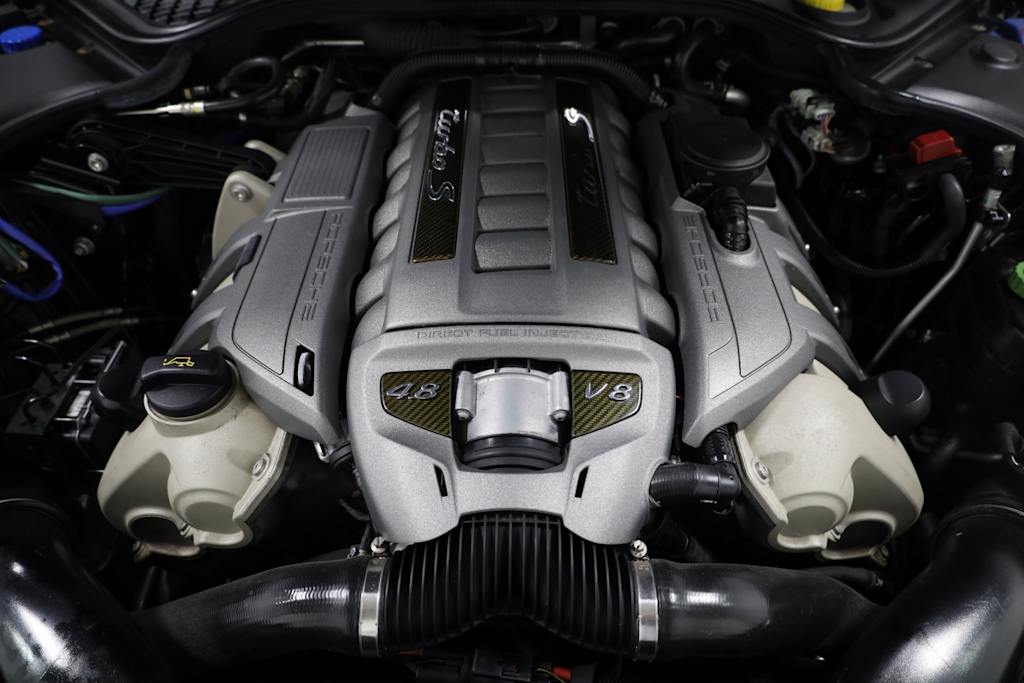 Thumbnail: 2015 Porsche Panamera - 9