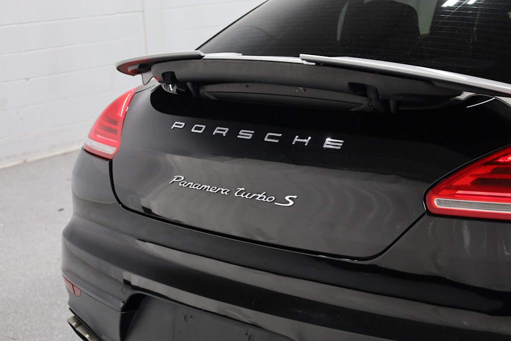 Thumbnail: 2015 Porsche Panamera - 7