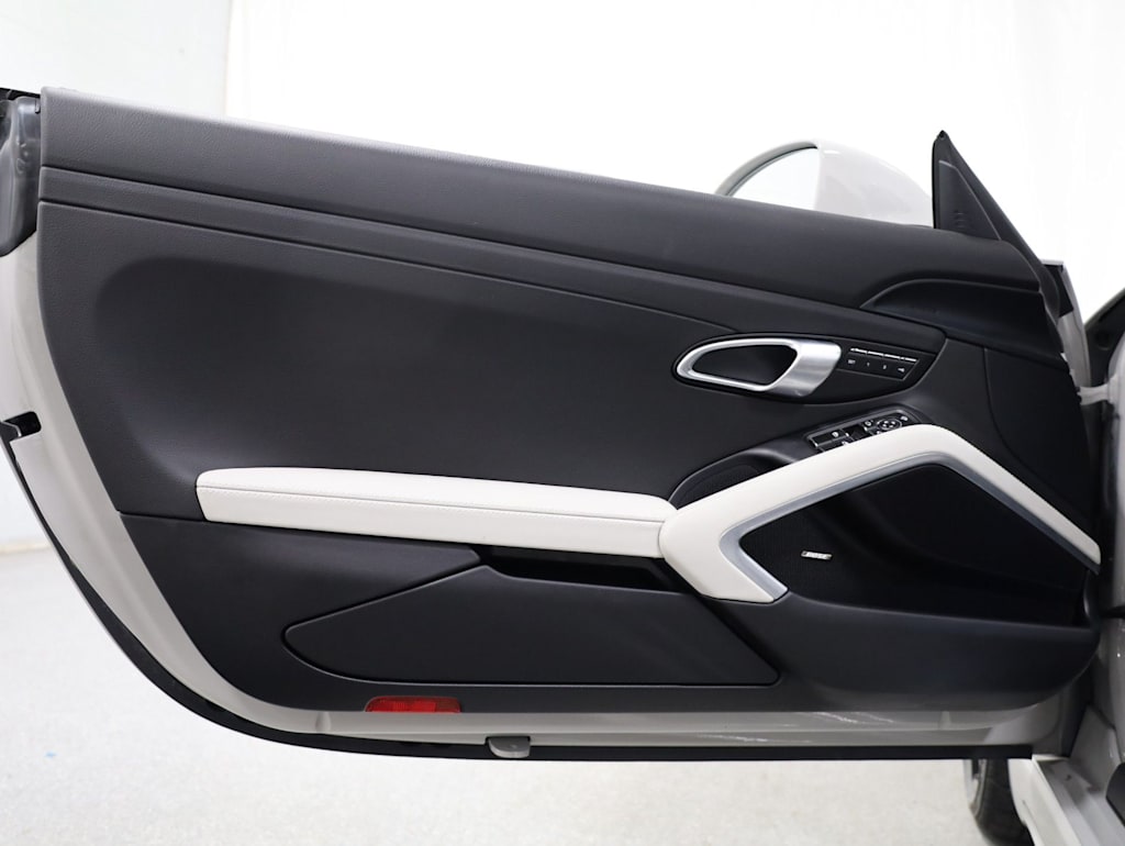 Thumbnail: 2025 Porsche 718 Boxster - 25