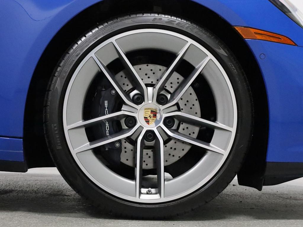 Thumbnail: 2025 Porsche 911 - 19