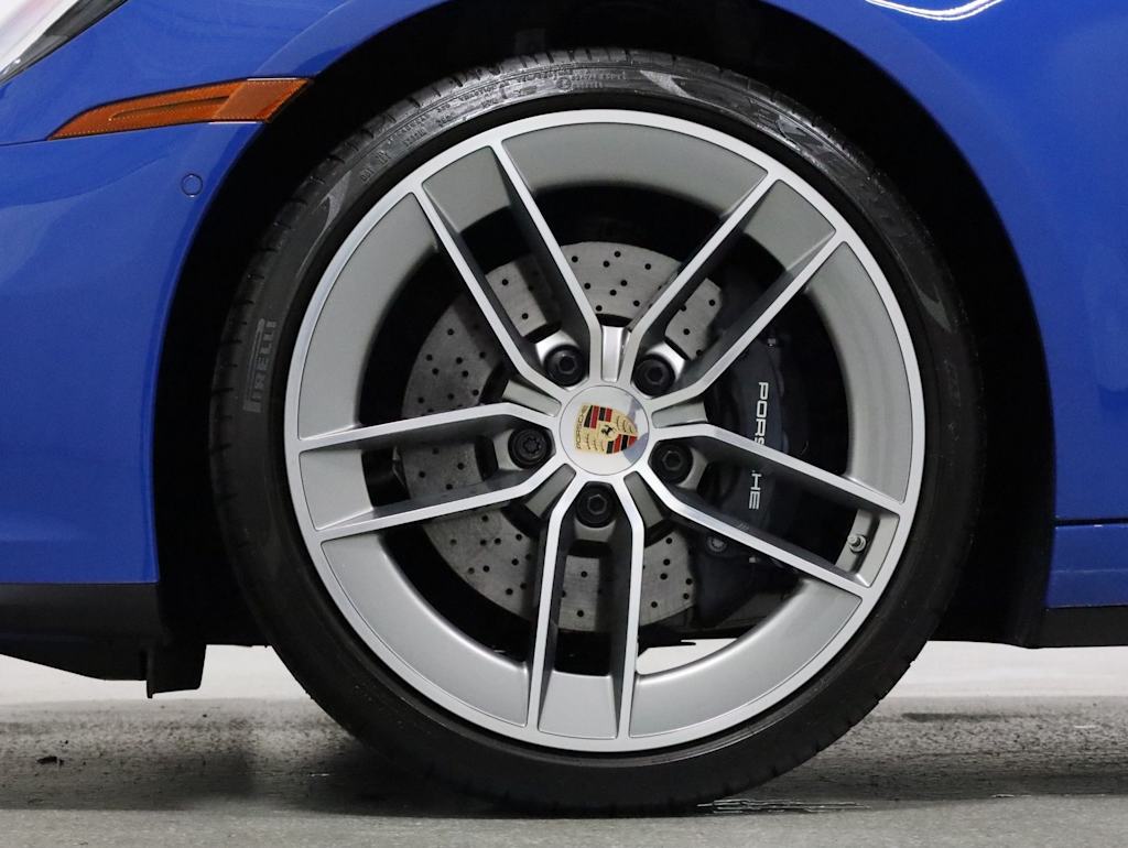 Thumbnail: 2025 Porsche 911 - 40