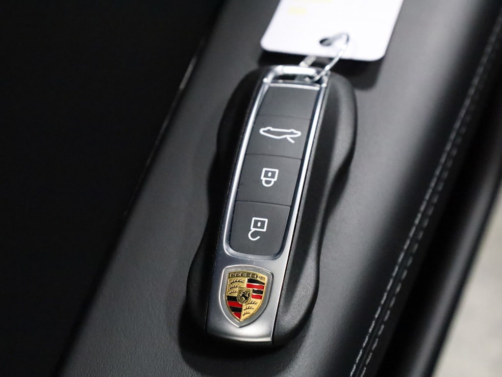 Thumbnail: 2025 Porsche 911 - 42
