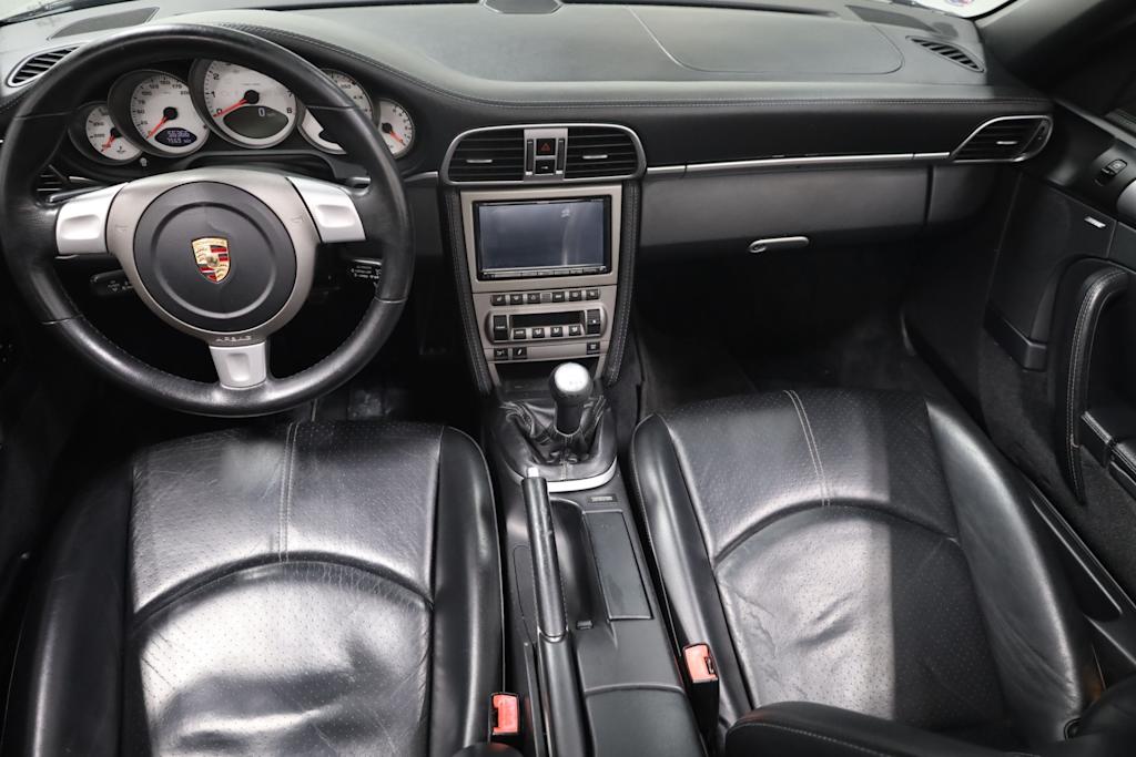 Thumbnail: 2006 Porsche 911 - 12