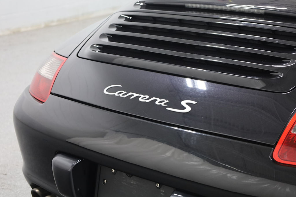 Thumbnail: 2006 Porsche 911 - 6