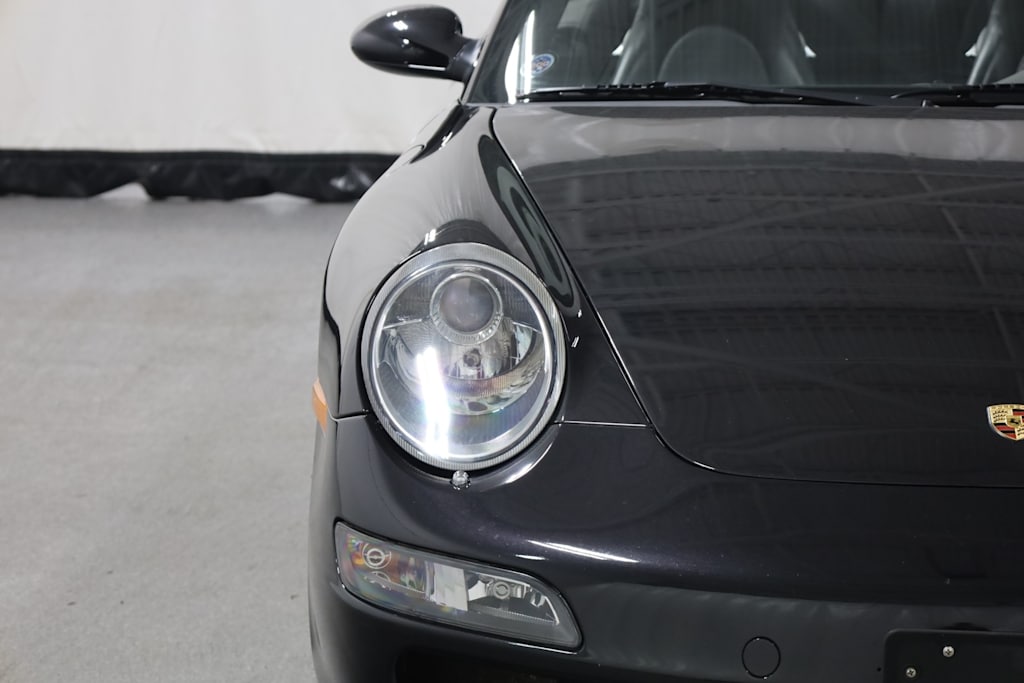 Thumbnail: 2006 Porsche 911 - 24