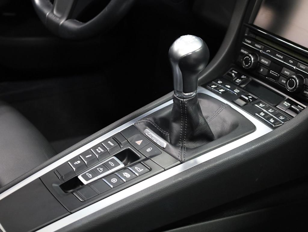 Thumbnail: 2014 Porsche 911 - 29