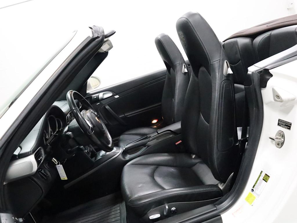 Thumbnail: 2012 Porsche 911 - 8