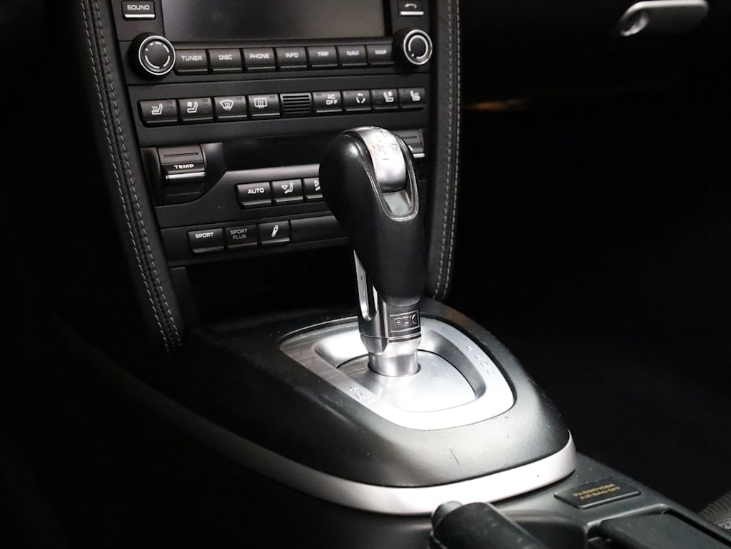 Thumbnail: 2012 Porsche 911 - 31