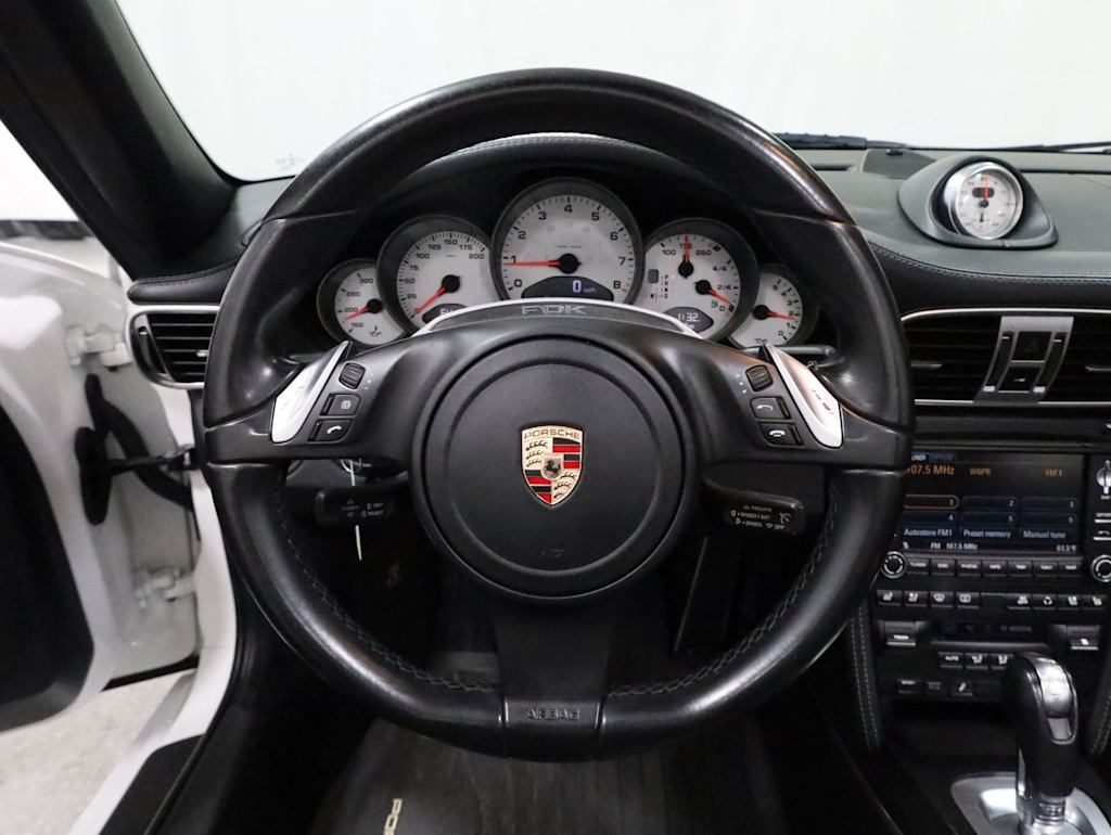 Thumbnail: 2012 Porsche 911 - 10