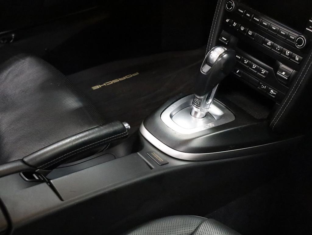 Thumbnail: 2012 Porsche 911 - 16