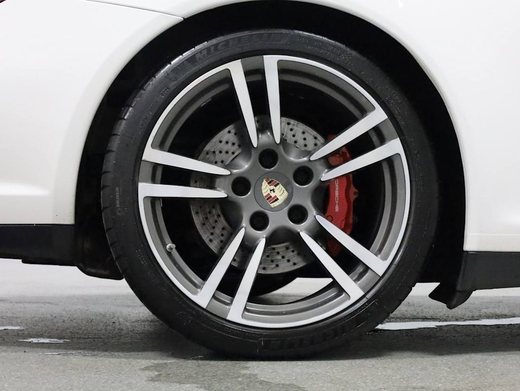 Thumbnail: 2012 Porsche 911 - 38