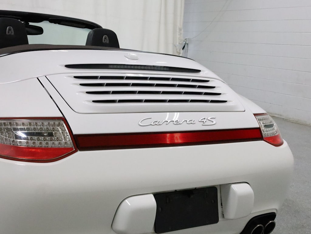 Thumbnail: 2012 Porsche 911 - 19