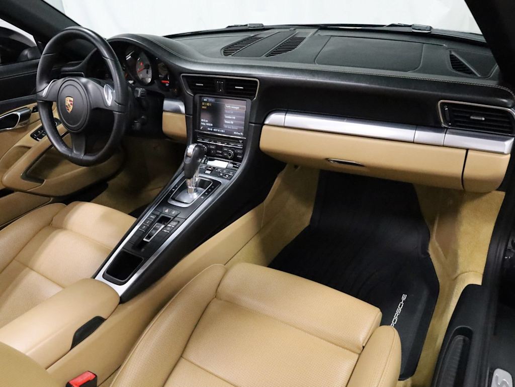 Thumbnail: 2013 Porsche 911 - 9