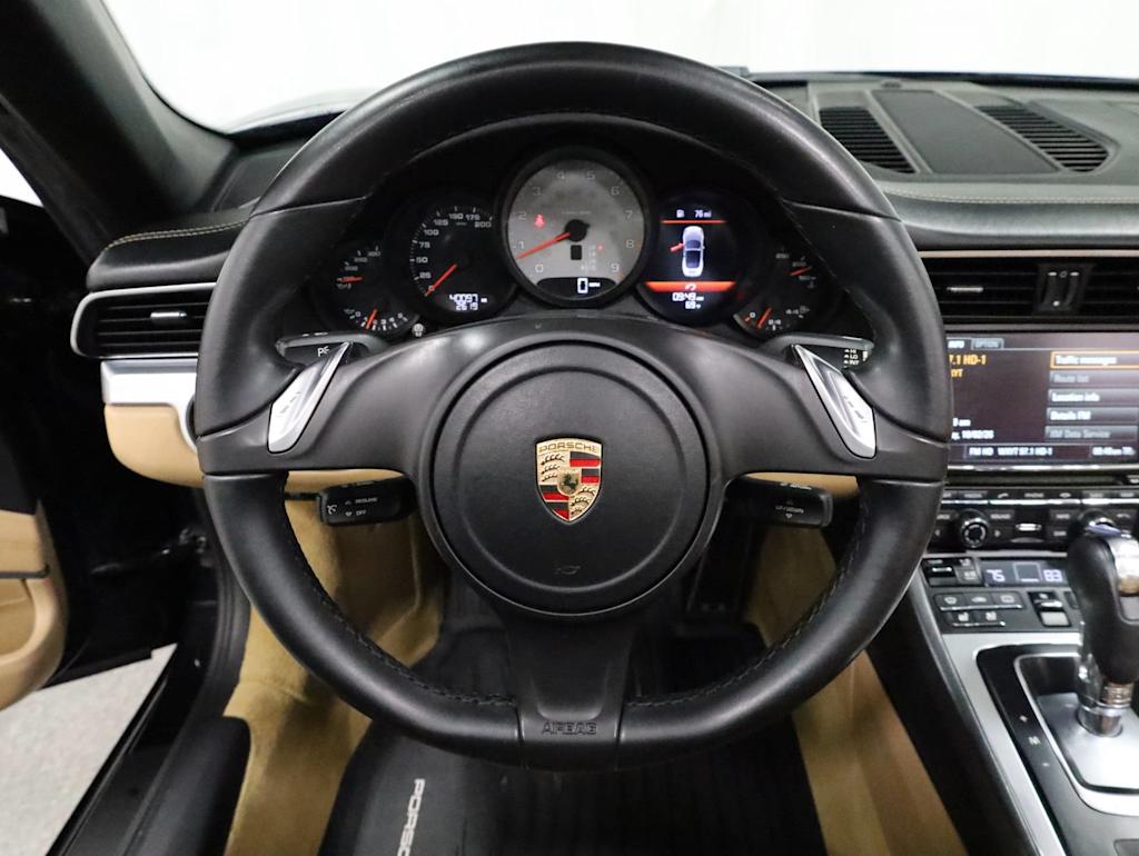 Thumbnail: 2013 Porsche 911 - 13