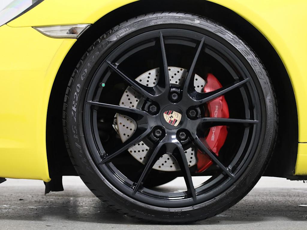 Thumbnail: 2014 Porsche 911 - 40