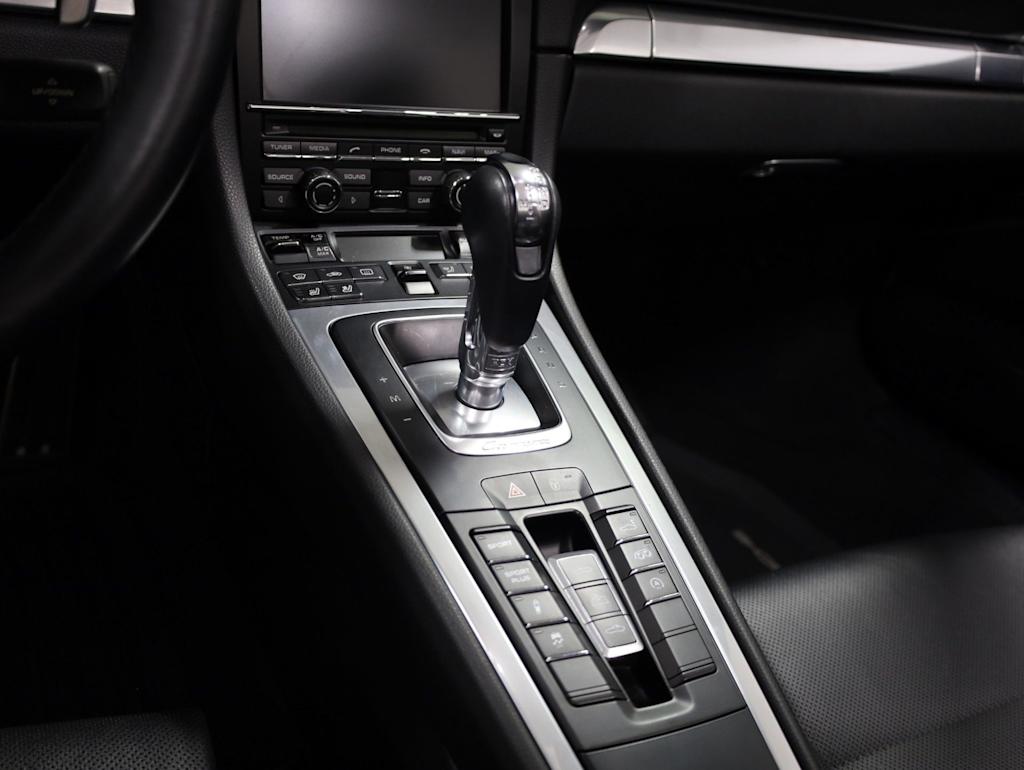 Thumbnail: 2014 Porsche 911 - 12