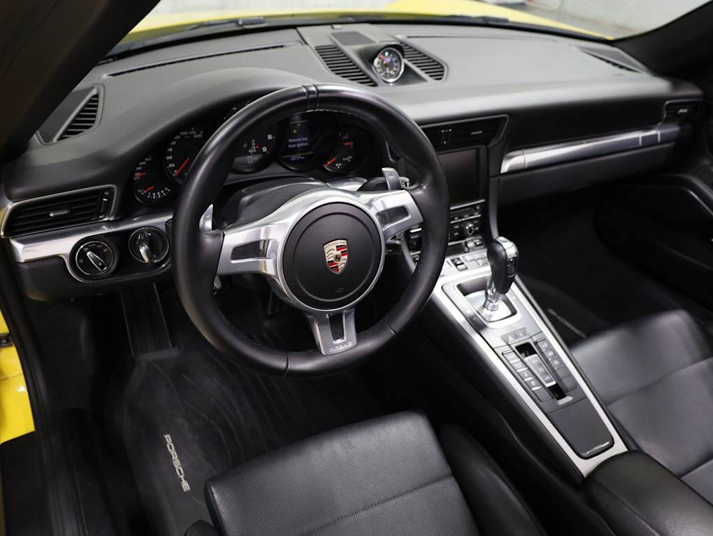 Thumbnail: 2014 Porsche 911 - 2