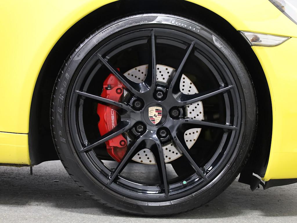 Thumbnail: 2014 Porsche 911 - 5