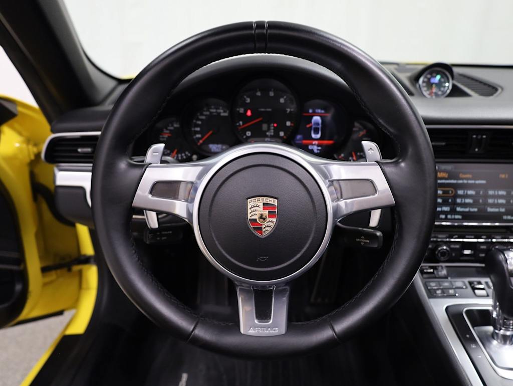 Thumbnail: 2014 Porsche 911 - 9