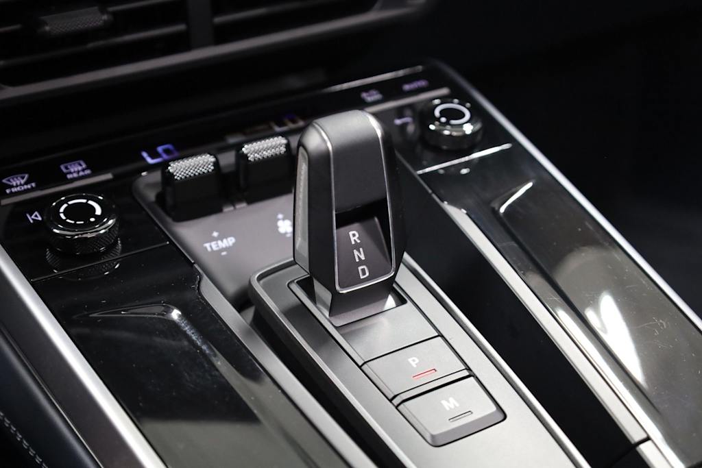 Thumbnail: 2025 Porsche 911 - 14