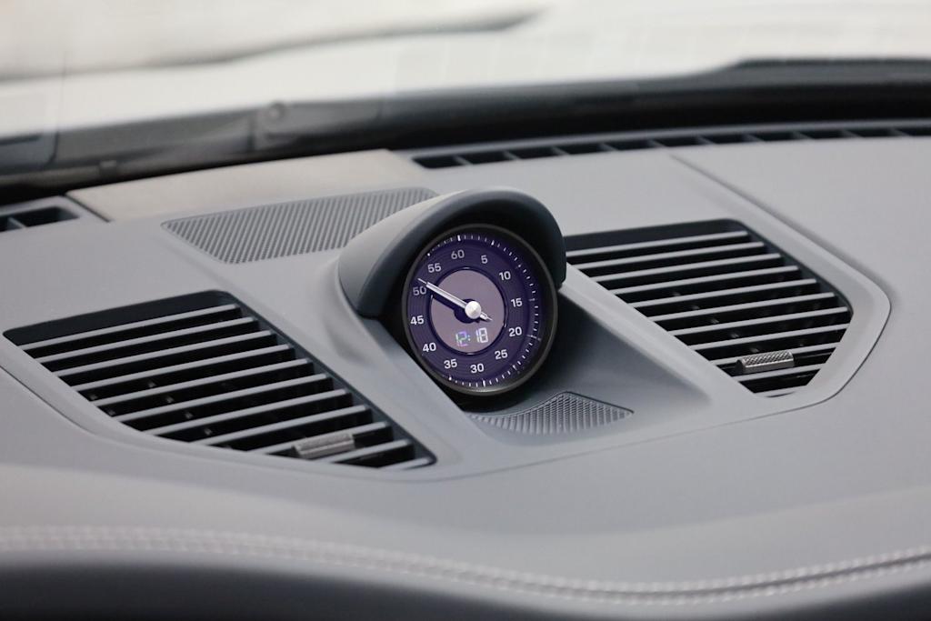 Thumbnail: 2025 Porsche 911 - 25