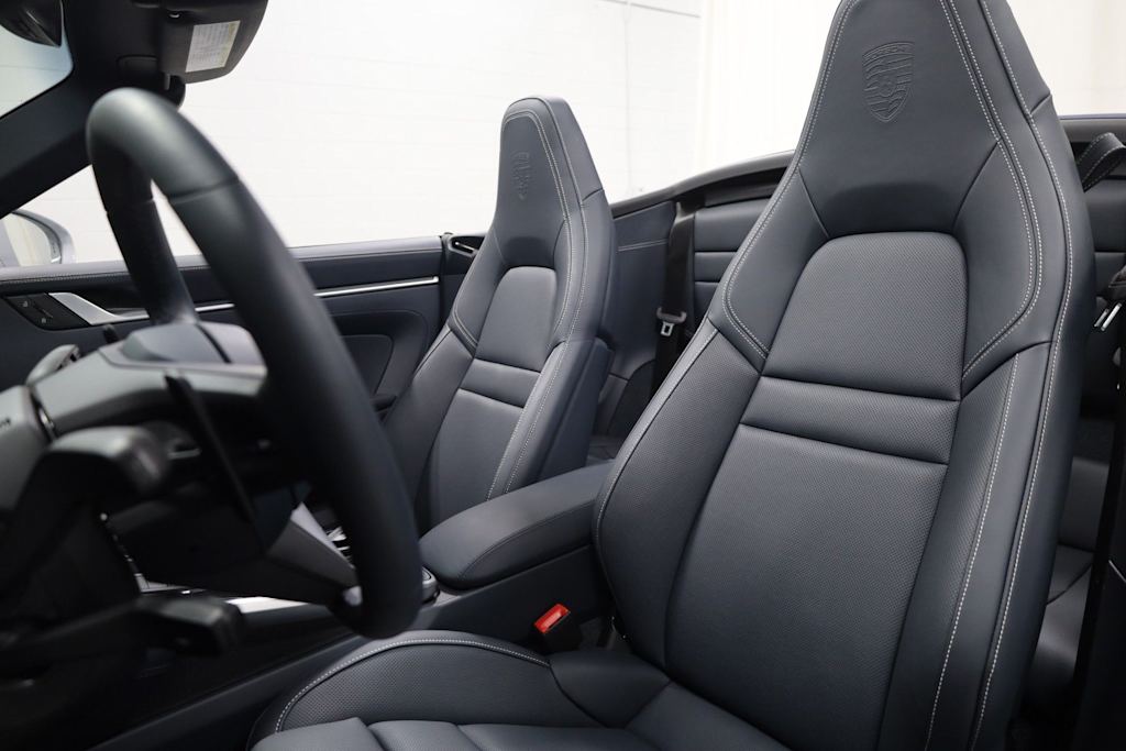 Thumbnail: 2025 Porsche 911 - 9