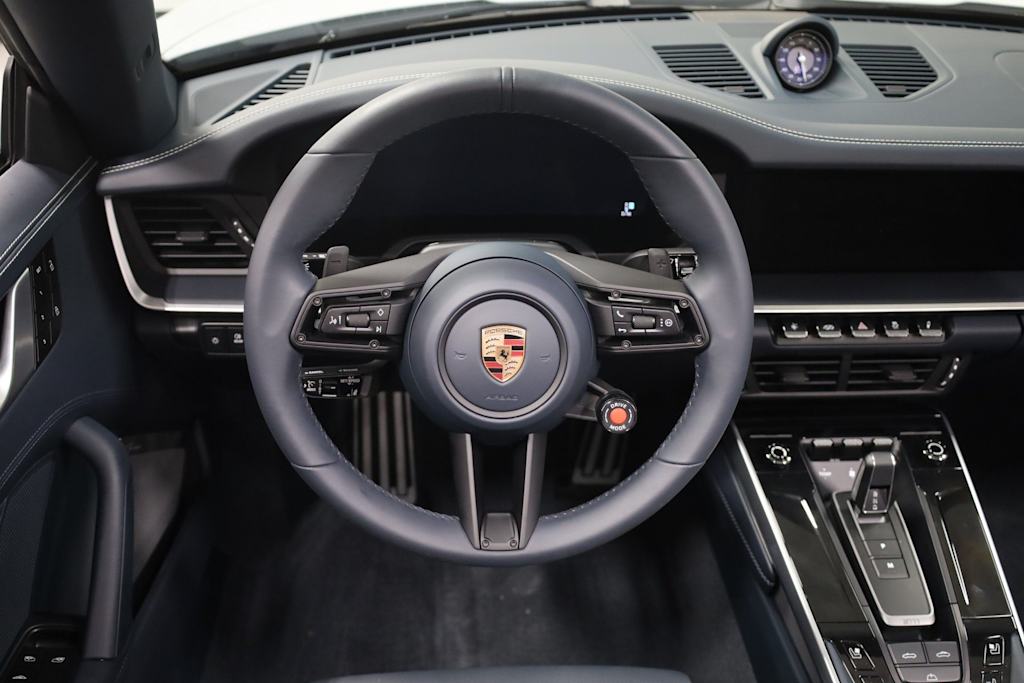 Thumbnail: 2025 Porsche 911 - 11