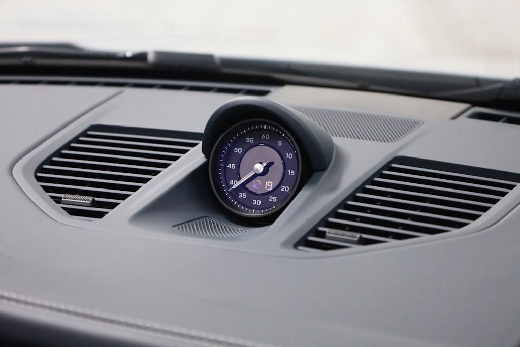 Thumbnail: 2025 Porsche 911 - 27