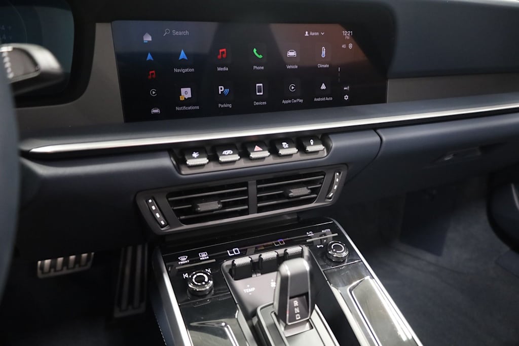 Thumbnail: 2025 Porsche 911 - 13