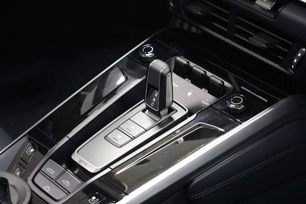 Thumbnail: 2025 Porsche 911 - 16