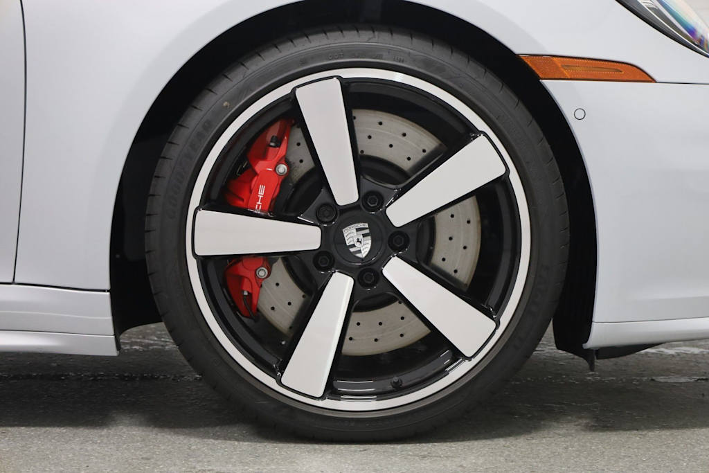 Thumbnail: 2025 Porsche 911 - 7