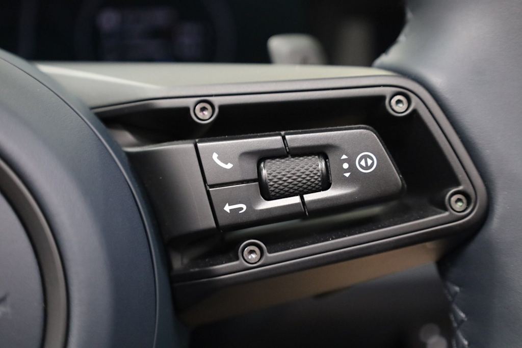 Thumbnail: 2025 Porsche 911 - 29