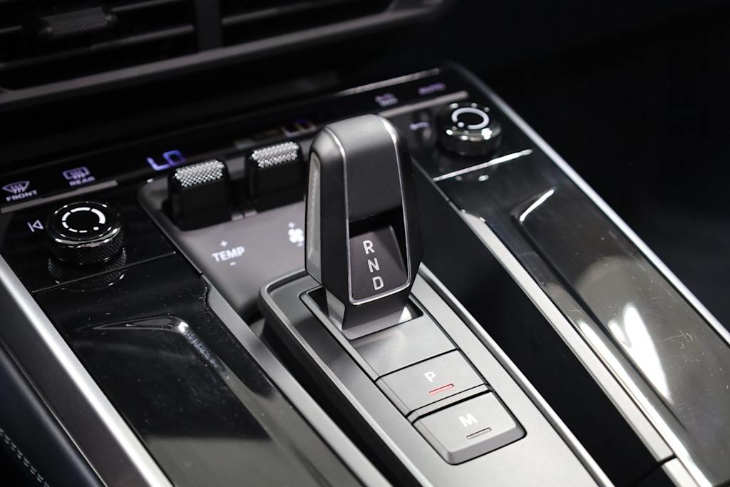 Thumbnail: 2025 Porsche 911 - 14