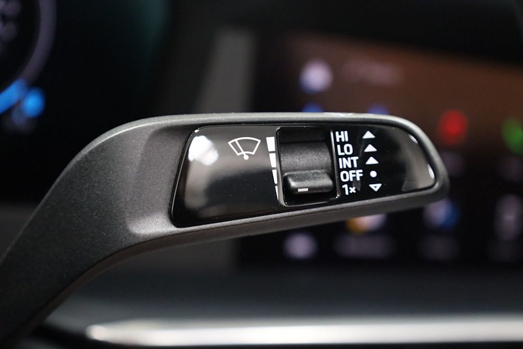 Thumbnail: 2025 Porsche 911 - 30