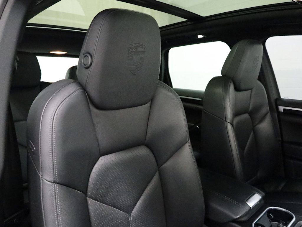 Thumbnail: 2014 Porsche Cayenne - 31