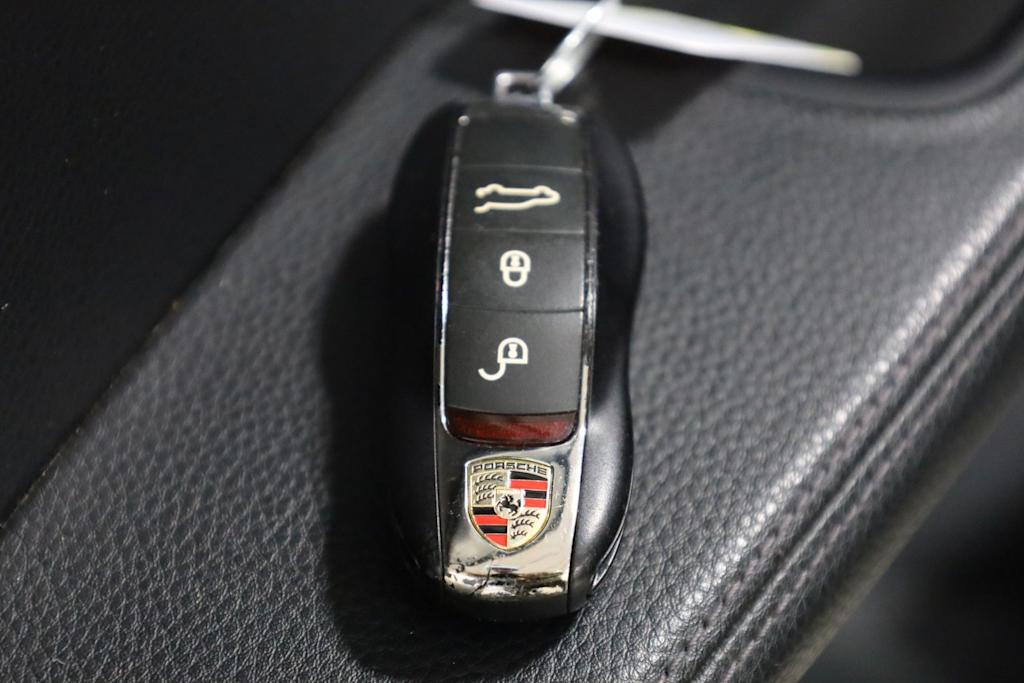 Thumbnail: 2018 Porsche Macan - 44