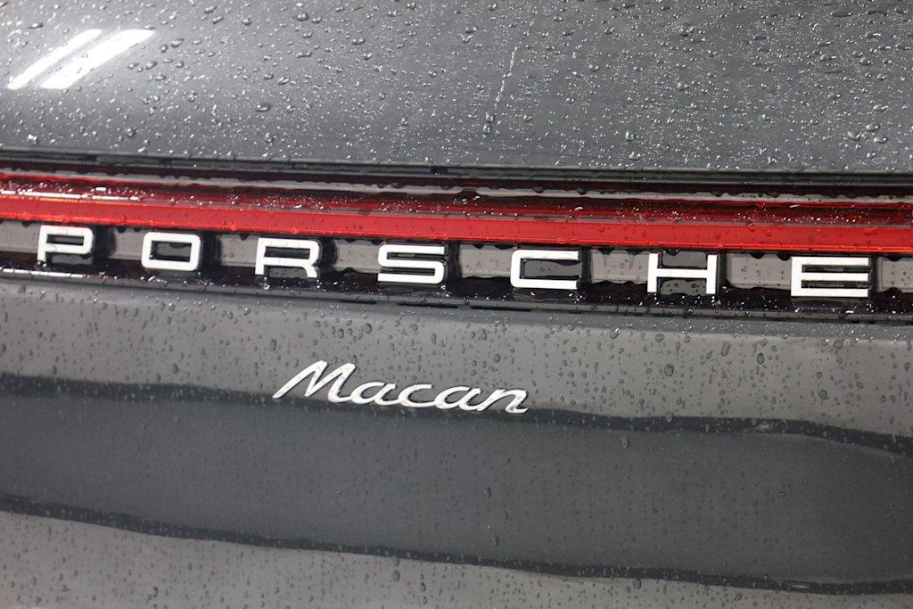 Thumbnail: 2024 Porsche Macan - 6