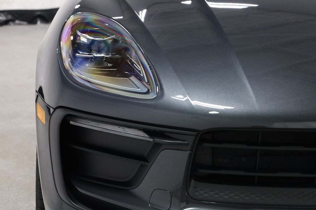 Thumbnail: 2026 Porsche Macan - 26
