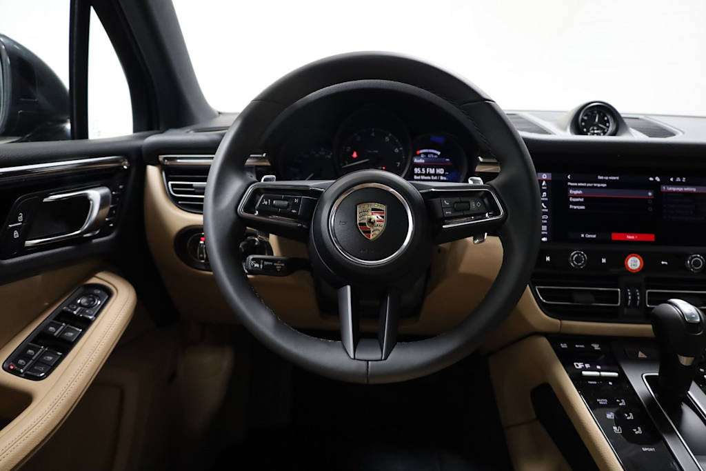 Thumbnail: 2026 Porsche Macan - 14