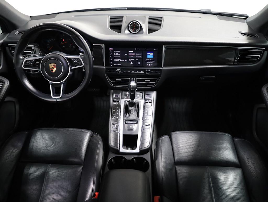 Thumbnail: 2020 Porsche Macan - 15
